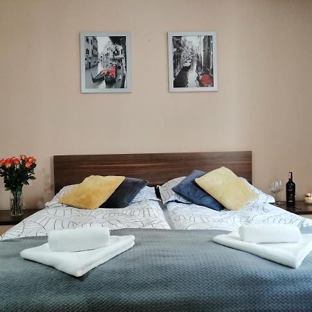 Appartamento Cicha Przystan Apartament Starowka Kołobrzeg Esterno foto